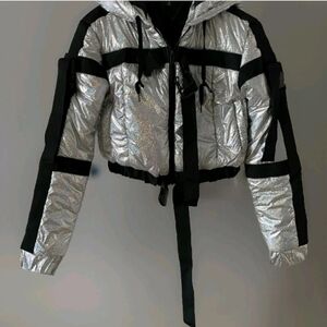 1x Dollskill Club Exx Rave Space Crop Puffer Jacket Silver Alien Glitter Zip